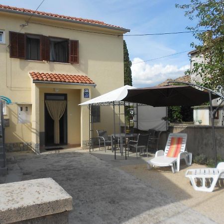 Holiday Home Mery By El-Pi Tours Malinska Buitenkant foto