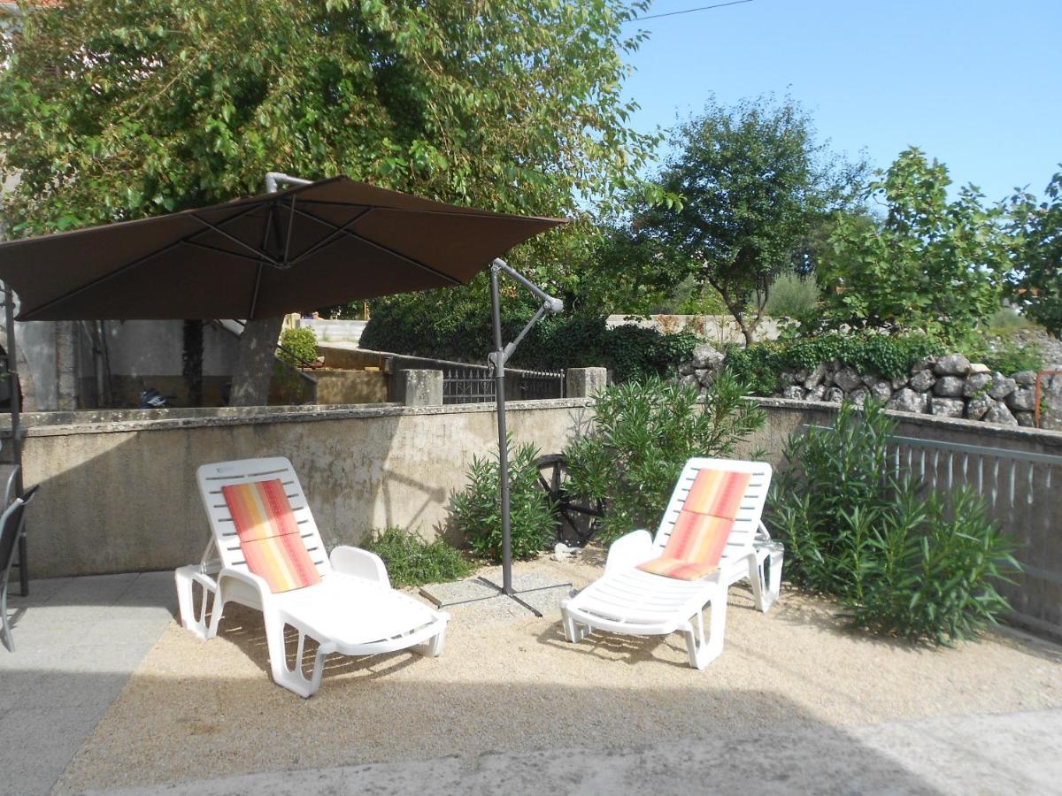 Holiday Home Mery By El-Pi Tours Malinska Buitenkant foto